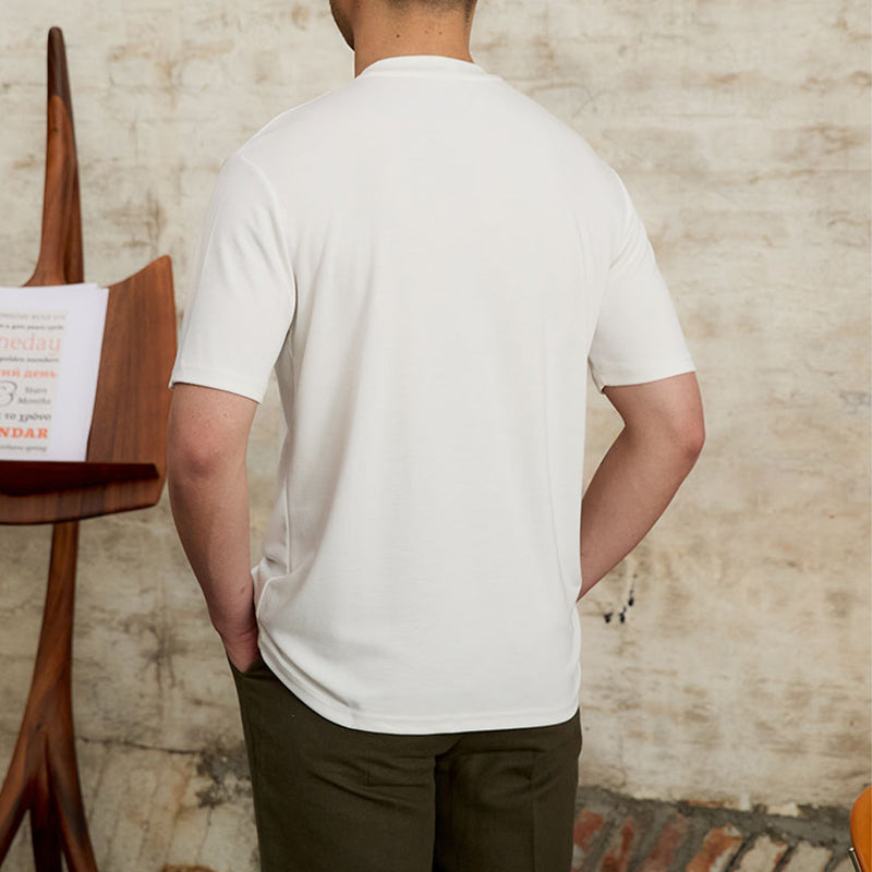 Round Neck Slim Fit T-shirt